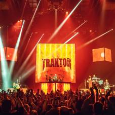 traktor-live1